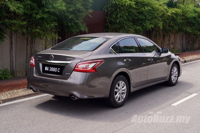 Nissan Teana 2.0