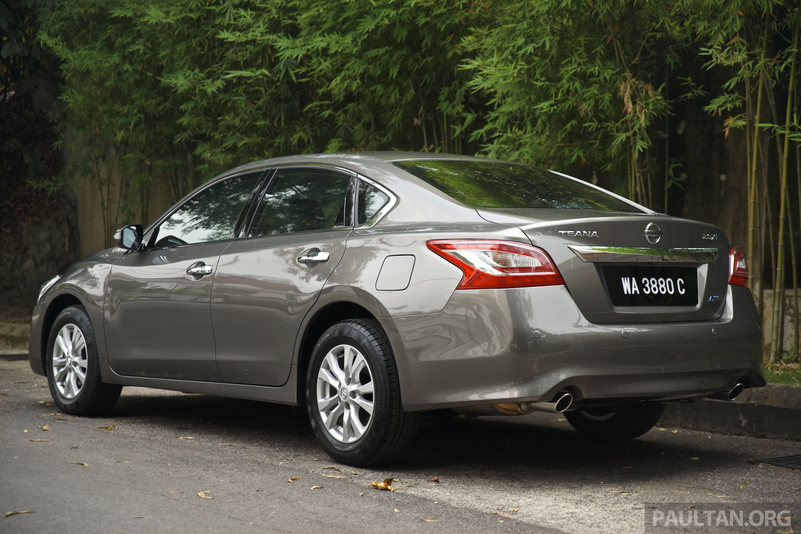 Nissan Teana 2.0