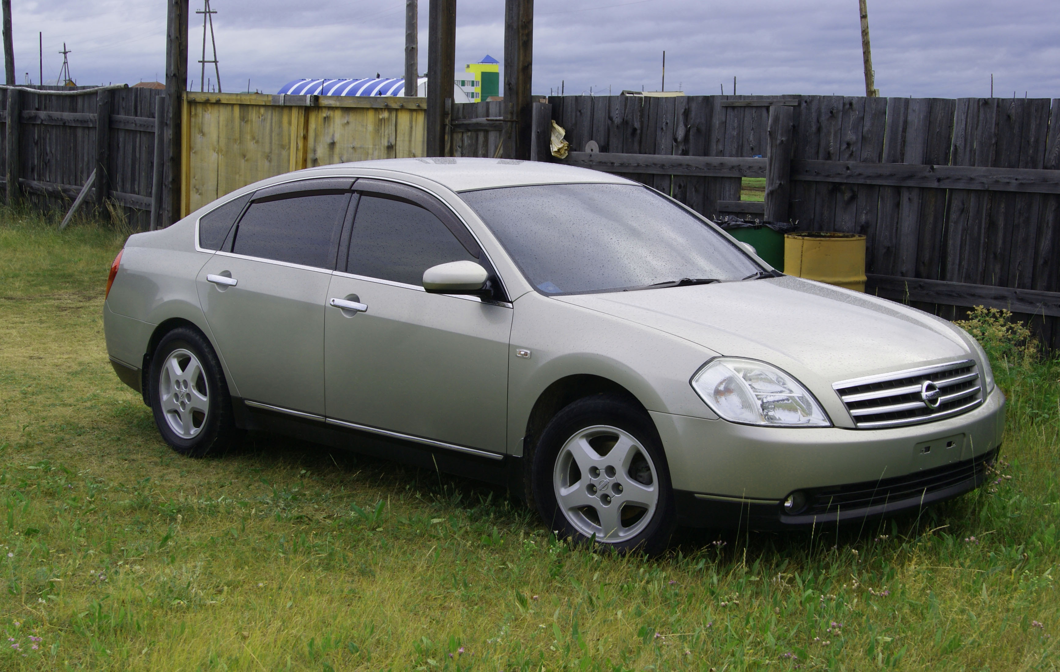 Nissan Teana 2003
