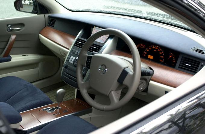 Nissan Teana 2003