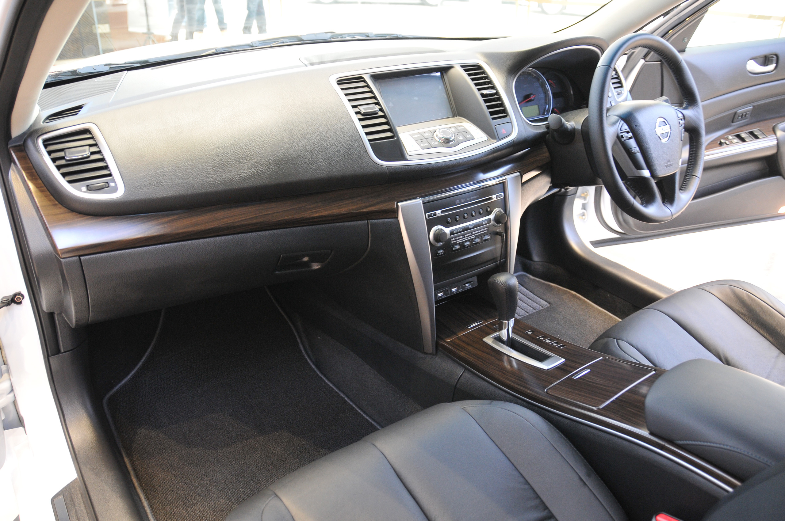 Nissan Teana V6