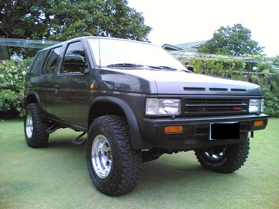 Nissan Terrano 1