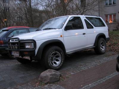 Nissan Terrano 1