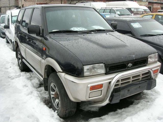 Nissan Terrano 1995