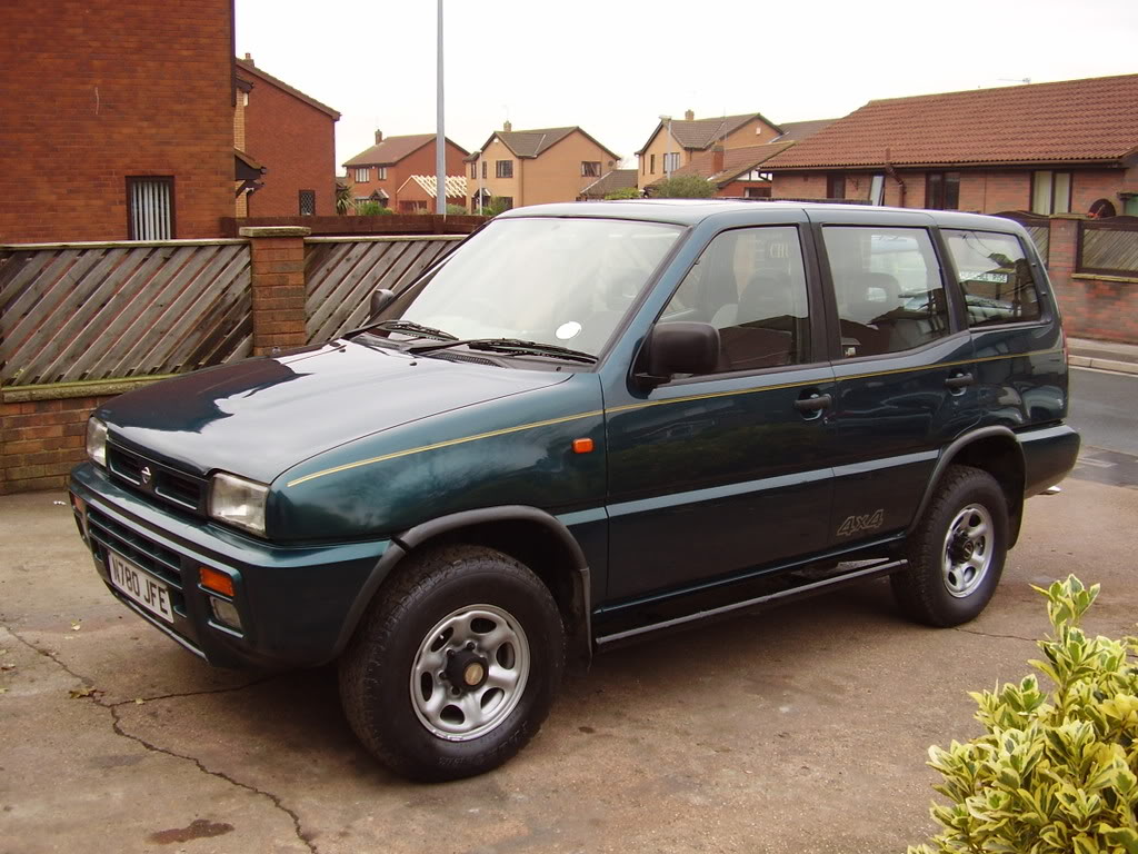 Nissan Terrano 2.4