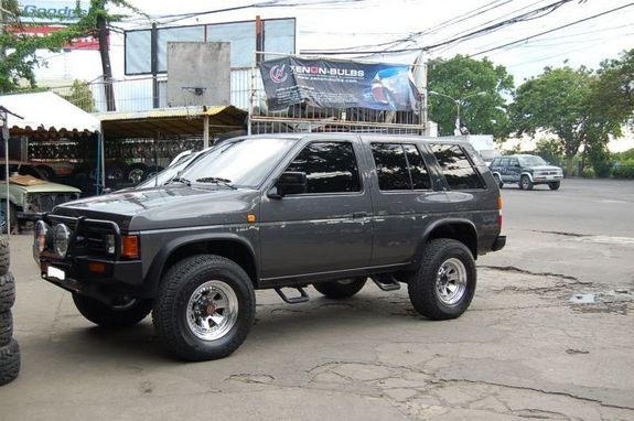 Nissan Terrano R3m