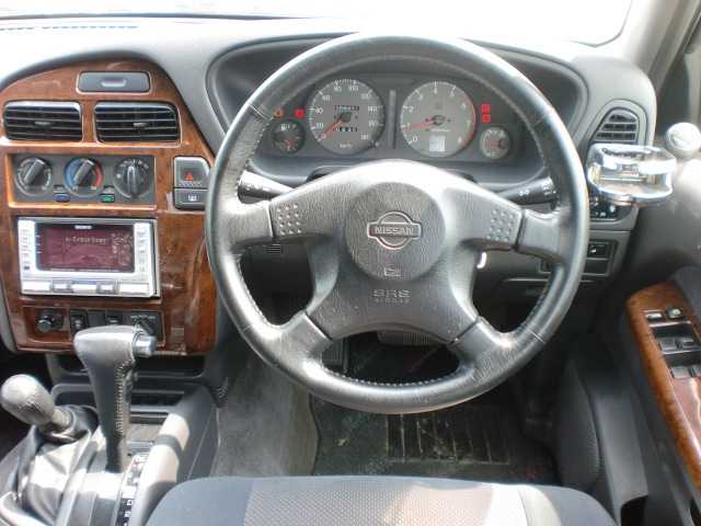 Nissan Terrano Regulus