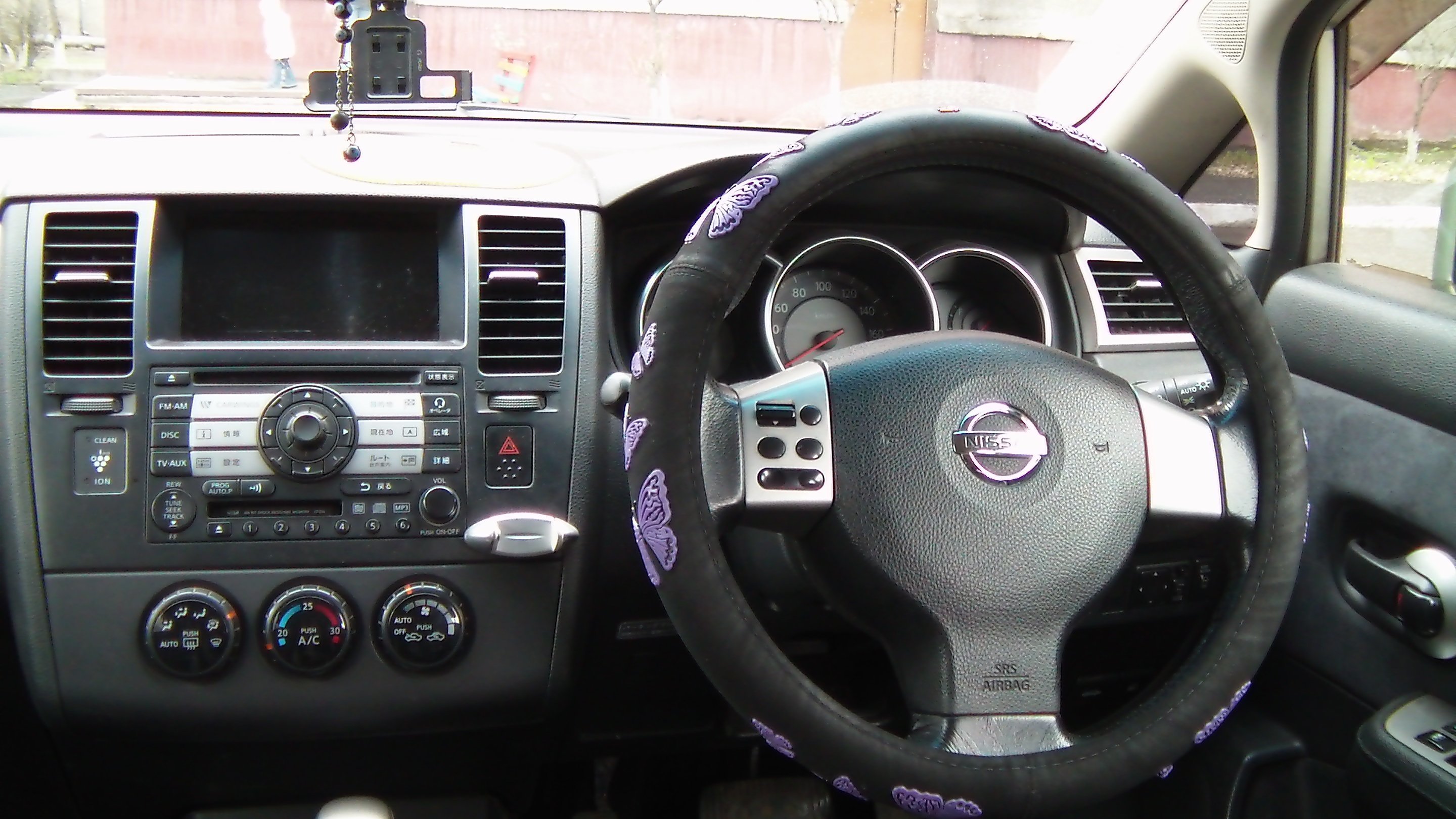 Nissan Tiida 2005