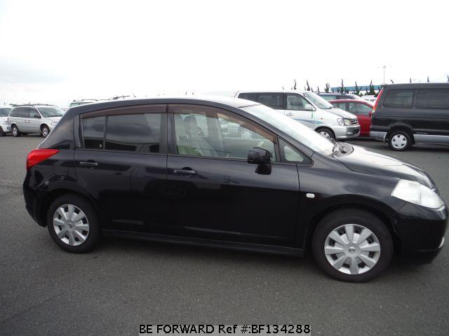 Nissan Tiida 2005