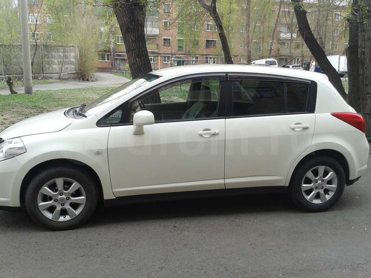 Nissan Tiida 2006