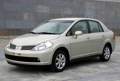 Nissan Tiida 2006