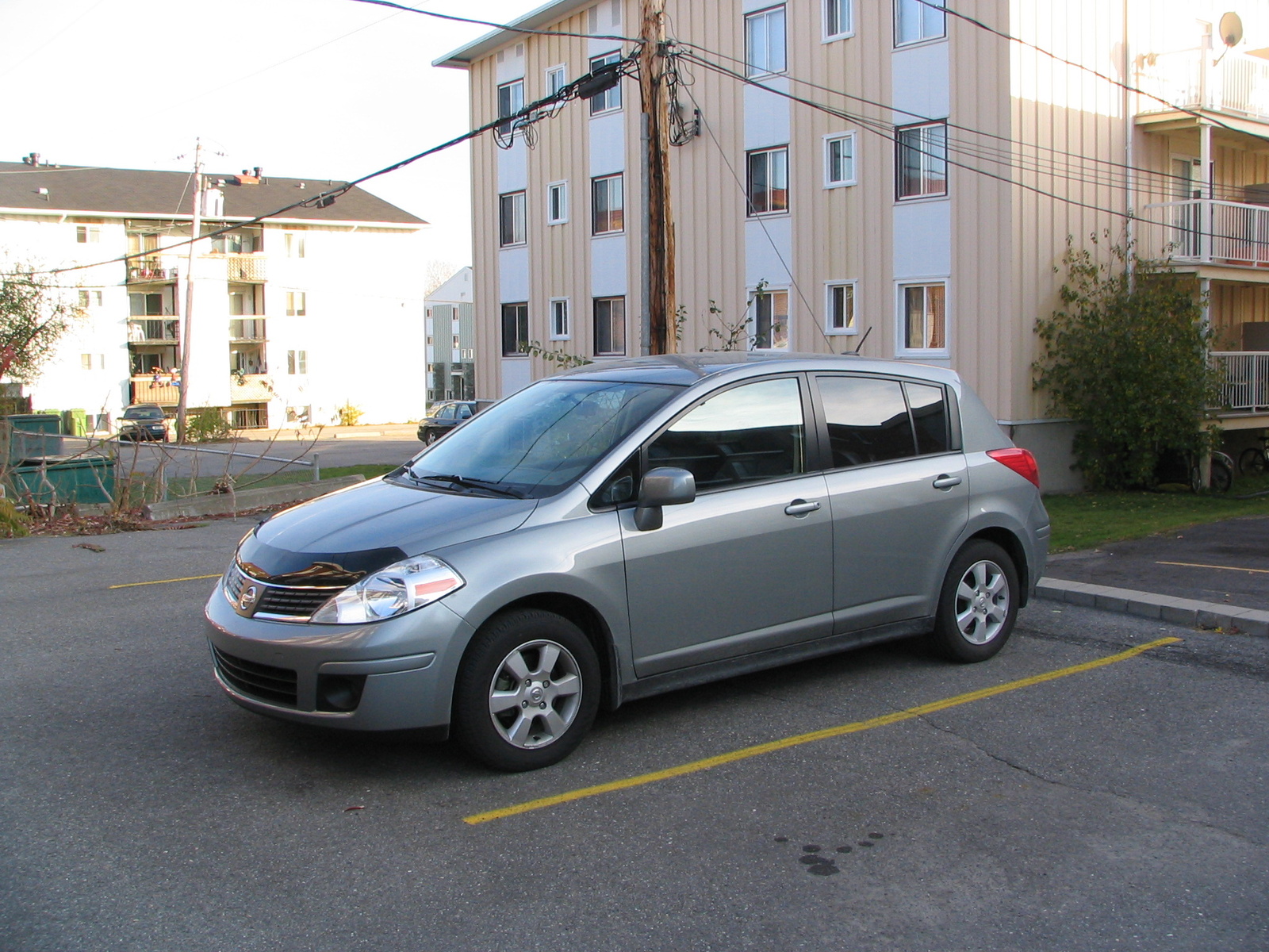Nissan Tiida 2008 Hatchback