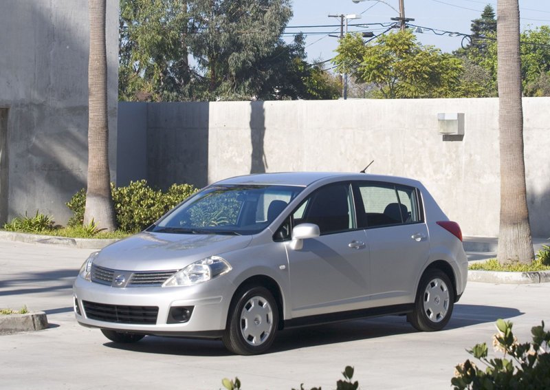 Nissan Tiida 2008 Hatchback