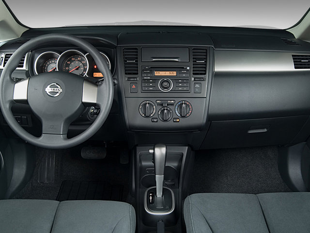 Nissan Tiida 2009