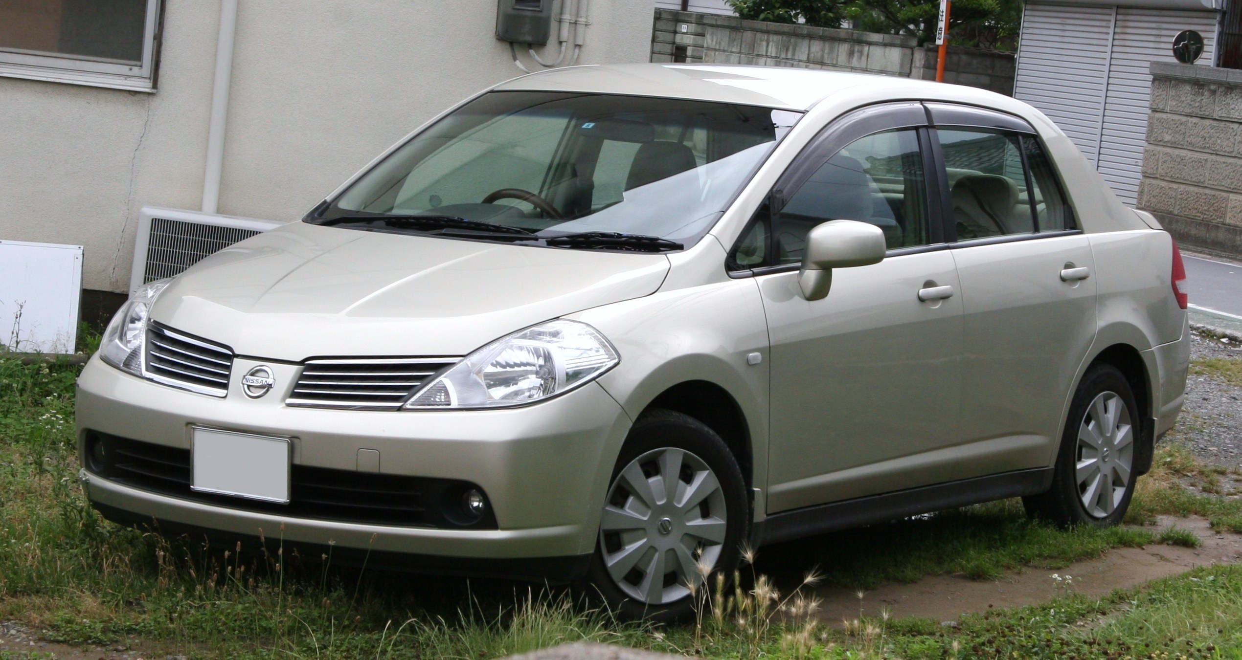 Nissan Tiida 2010