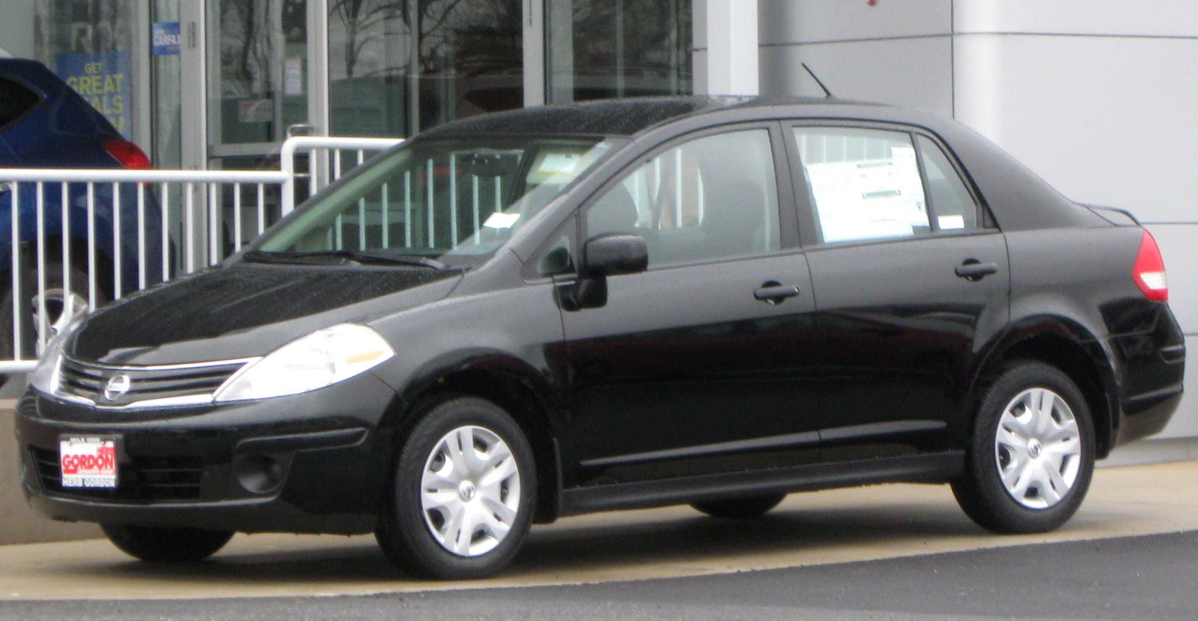 Nissan Tiida 2010