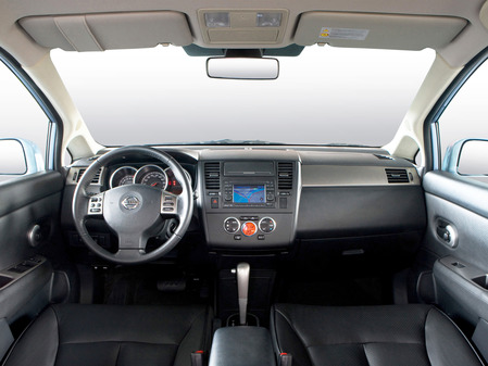 Nissan Tiida 2010