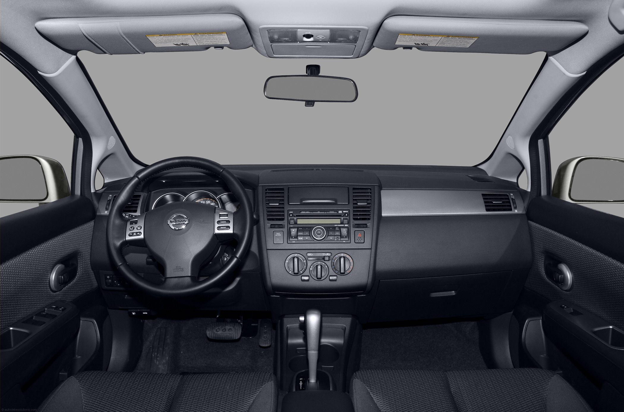 Nissan Tiida 2011
