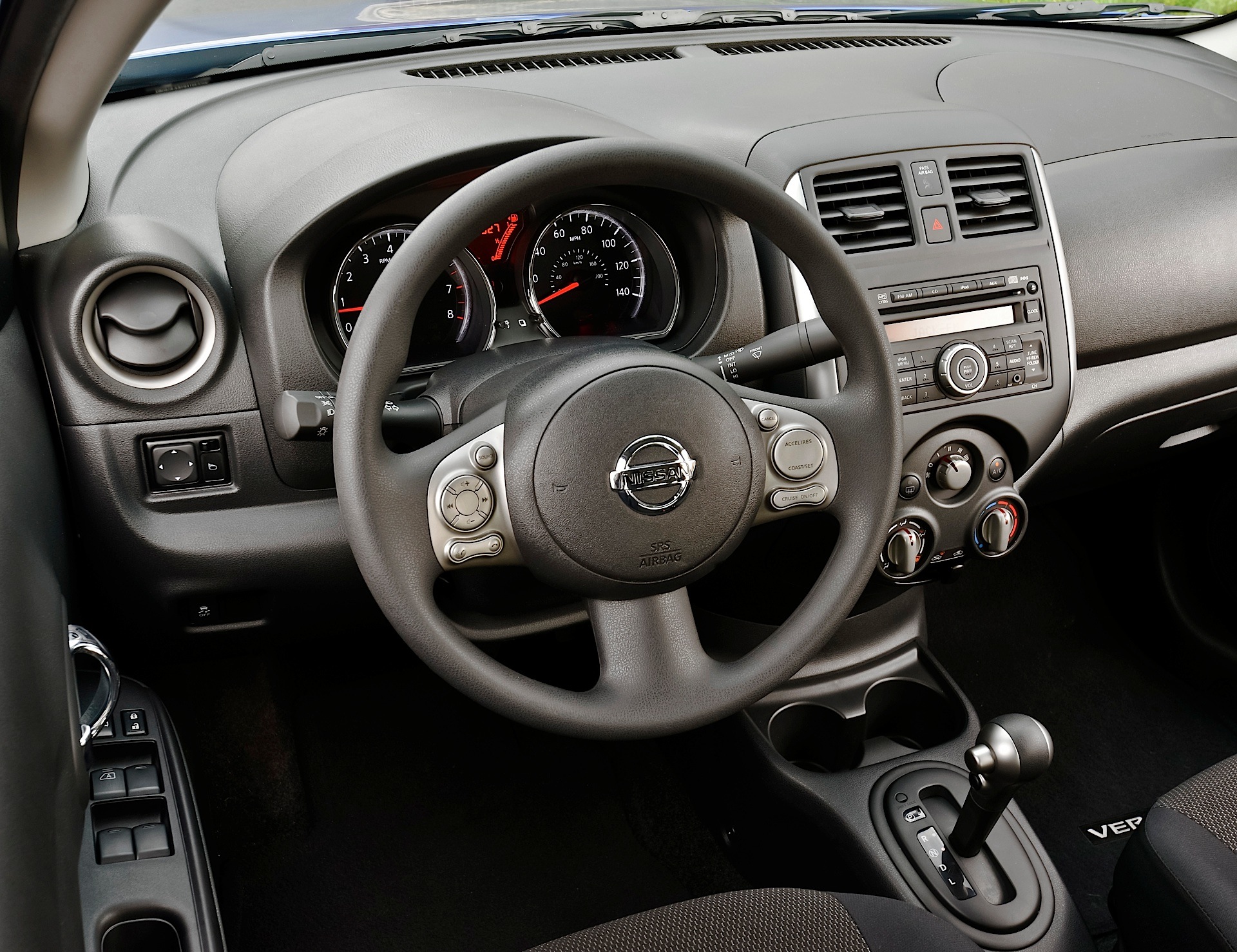 Nissan Tiida 2011