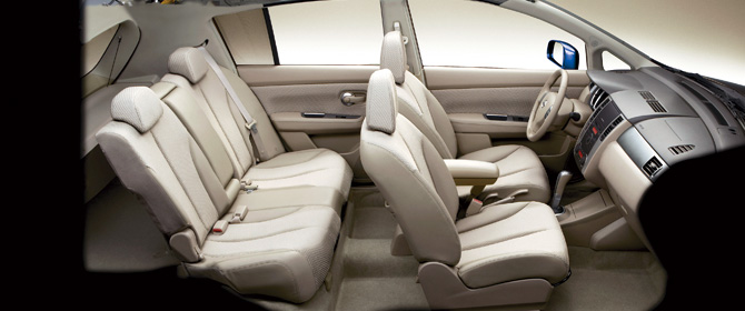 Nissan Tiida 2012 Hatchback