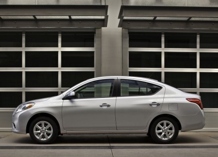 Nissan Tiida 2012 Sedan