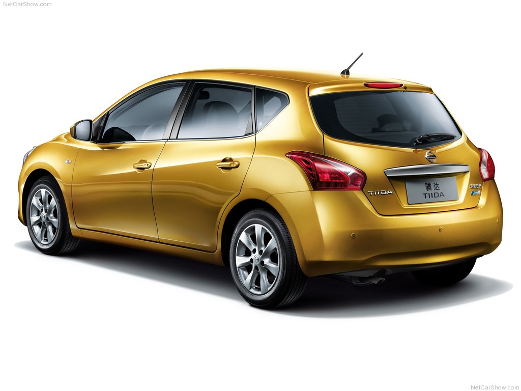 Nissan Tiida 2012