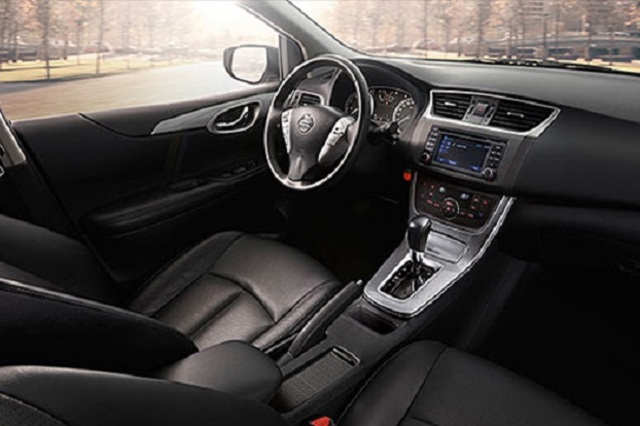 Nissan Tiida 2015 Hatchback