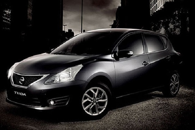 Nissan Tiida 2015 Hatchback