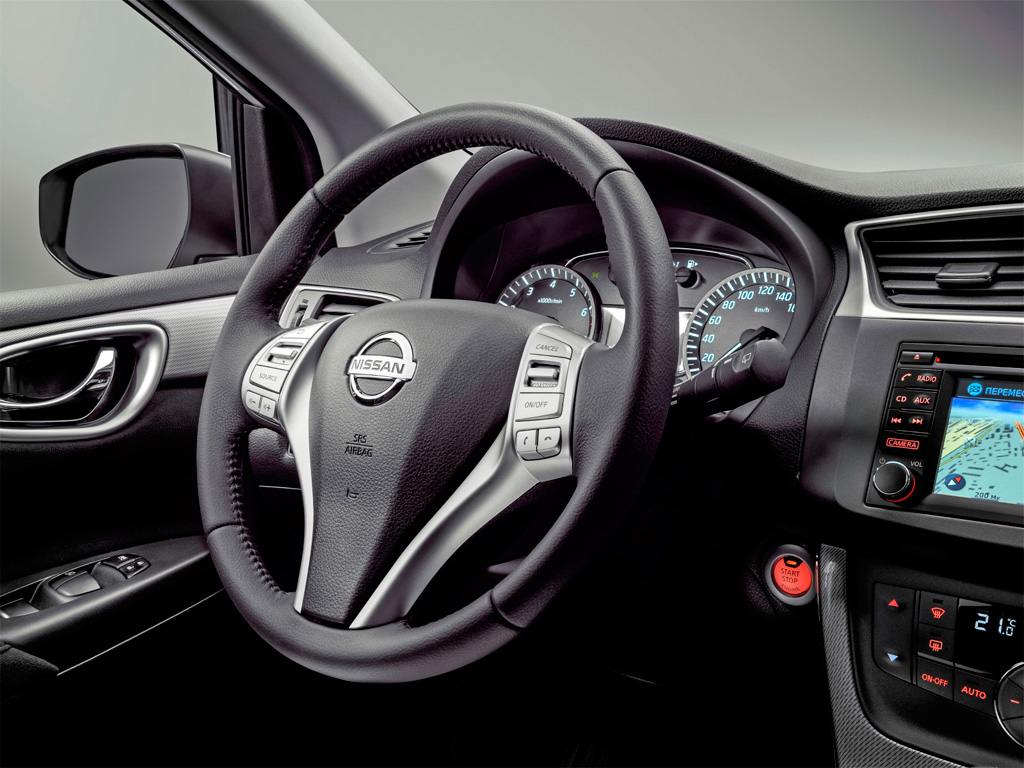 Nissan Tiida 2015