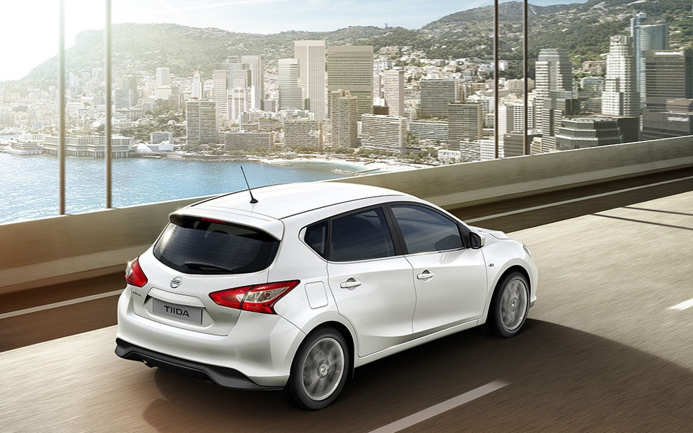 Nissan Tiida 2015
