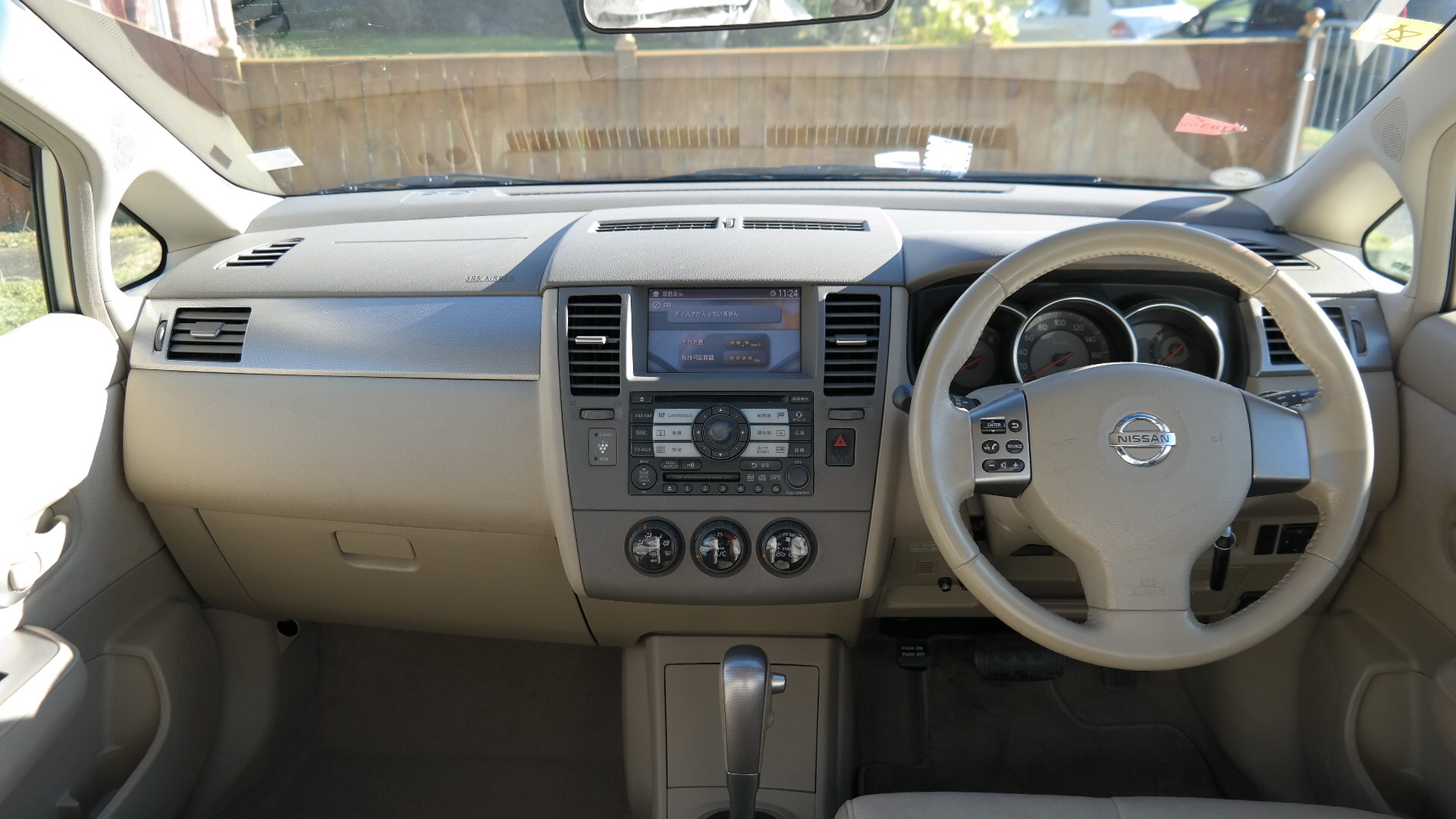 Nissan Tiida Hatchback 2005