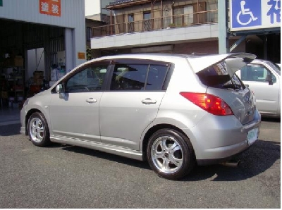 Nissan Tiida Hatchback 2005