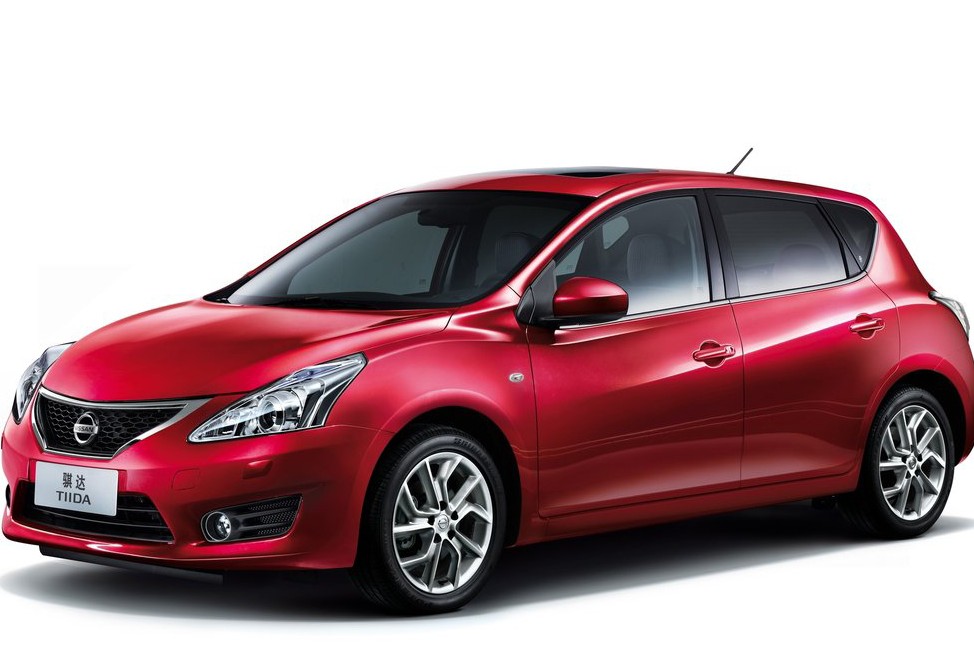 Nissan Tiida Hatchback