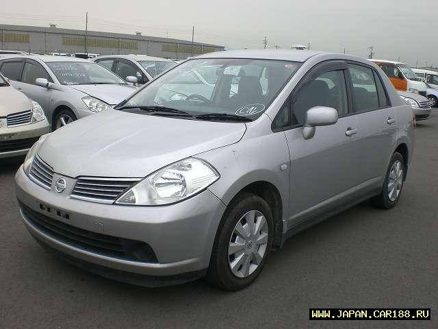 Nissan Tiida Latio 2005