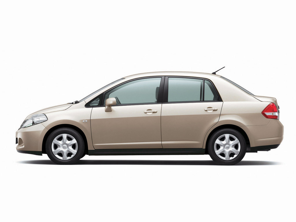 Nissan Tiida Latio