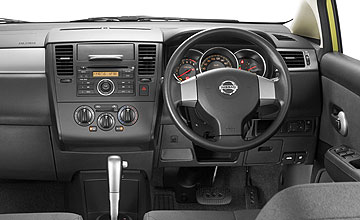 Nissan Tiida St