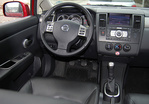 Nissan Tiida Tekna
