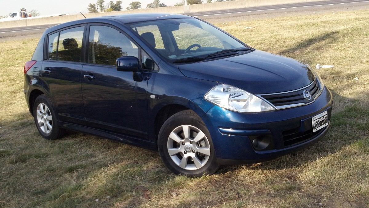 Nissan Tiida Tekna