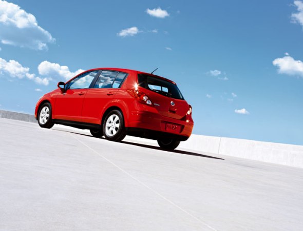 Nissan Tiida Visia
