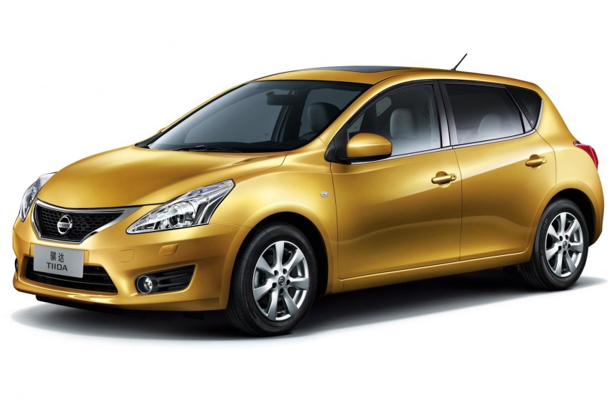 Nissan Tiida Visia