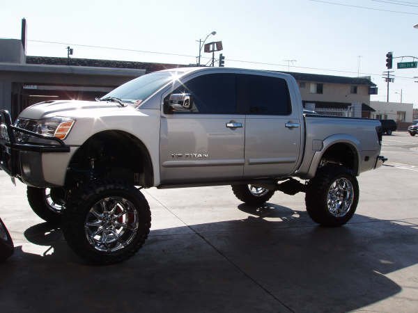Nissan Titan 4wd