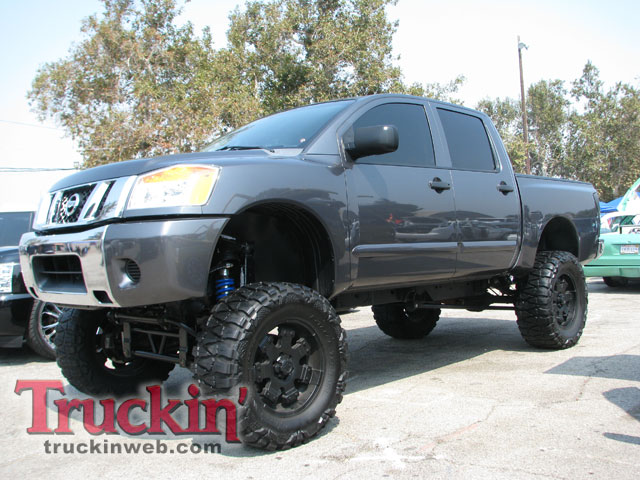 Nissan Titan Lifted