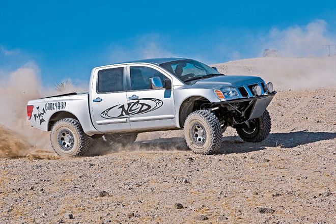 Nissan Titan Off Road