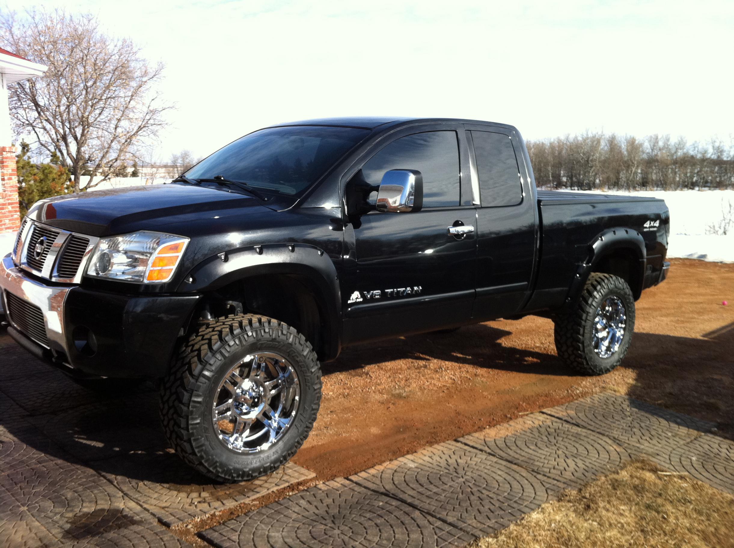 Nissan Titan Off Road