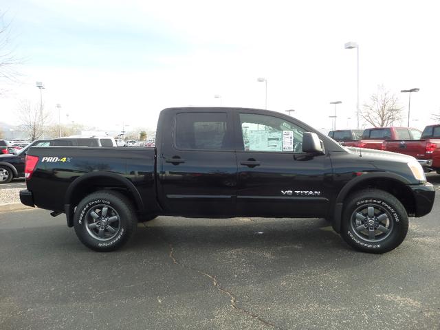 Nissan Titan Pro-4x