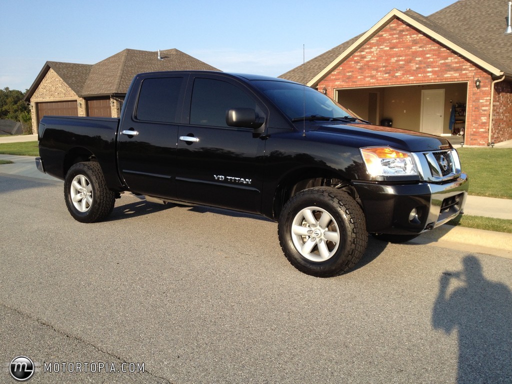 Nissan Titan Sv