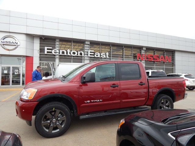 Nissan Titan Sv