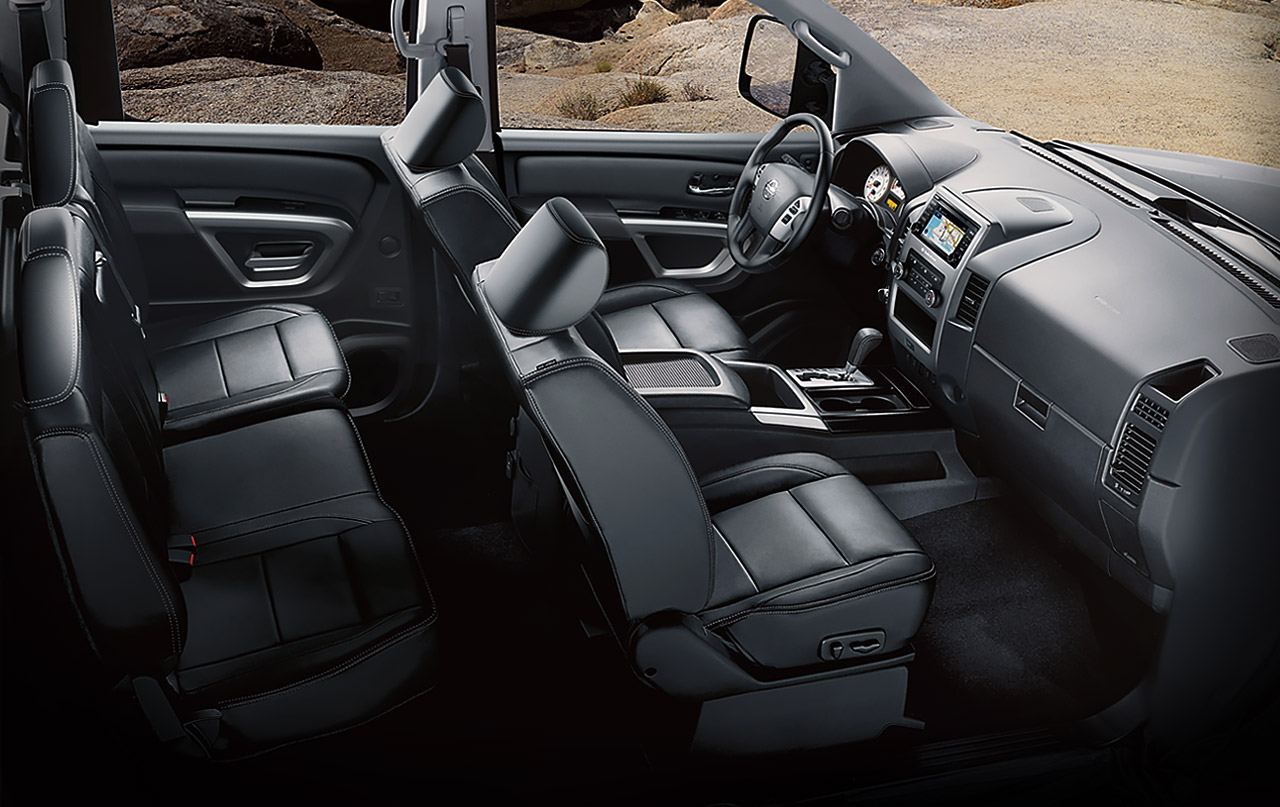 Nissan Titan V8