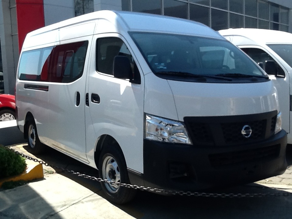 Nissan Urvan 2013