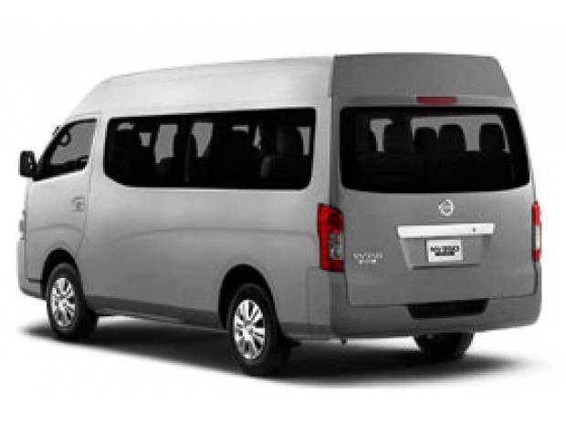 Nissan Urvan 2015